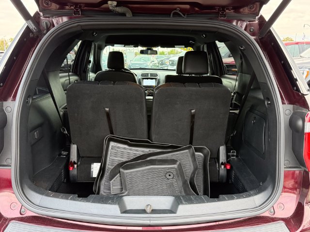 Certified 2019 Ford Explorer XLT w/ Equipment Group 202A FWD image 28