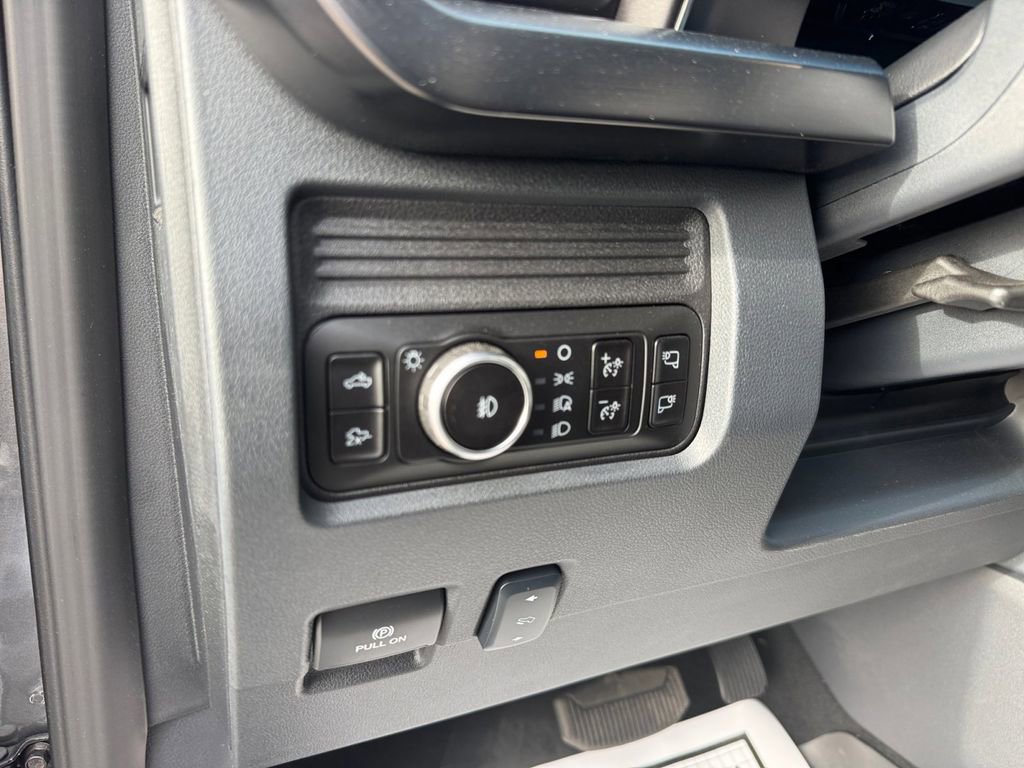 Certified 2026 Ford F350 Lariat w/ Lariat Premium Package AWD/4WD image 33