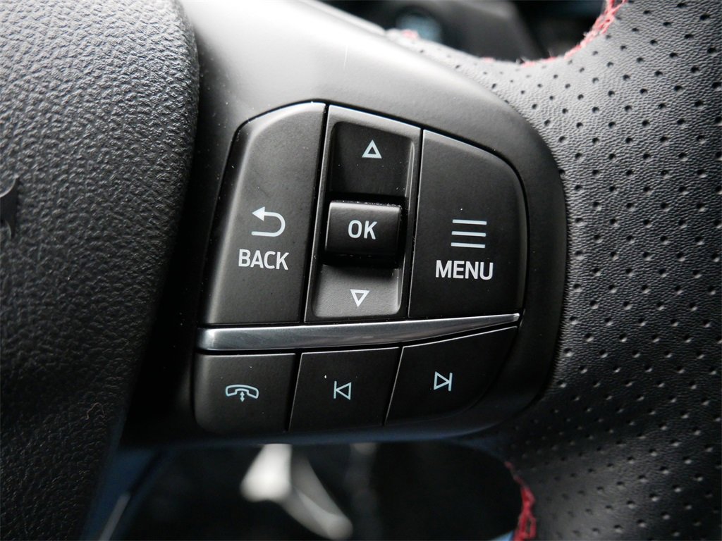 Certified 2025 Ford Escape ST-Line w/ Cold Weather Package image 18