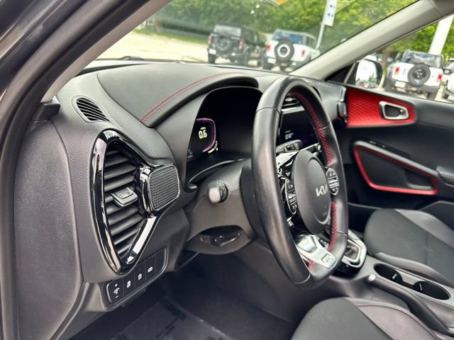 Used 2023 Kia Soul GT-Line FWD image 29