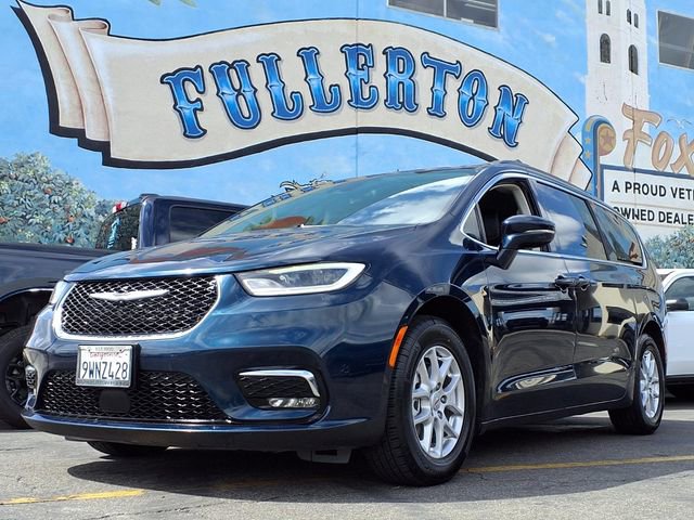 Used 2022 Chrysler Pacifica Touring-L