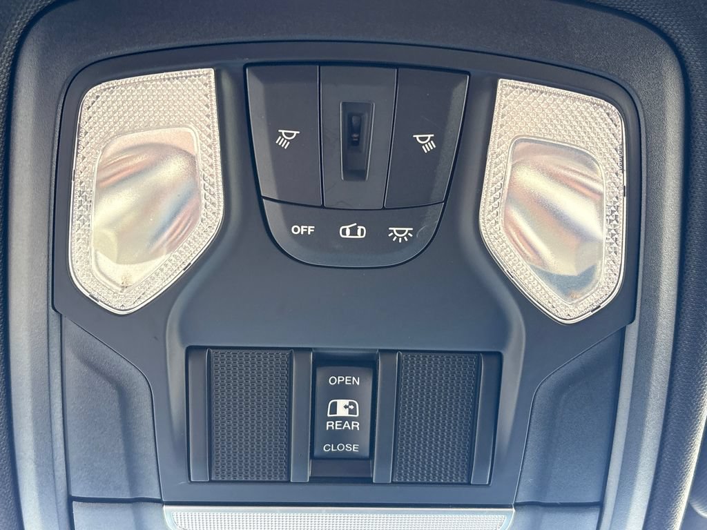 Used 2020 RAM 1500 Big Horn AWD/4WD image 32