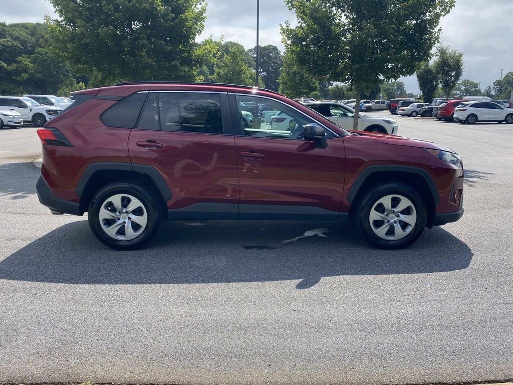 Used 2021 Toyota RAV4 LE FWD image 2