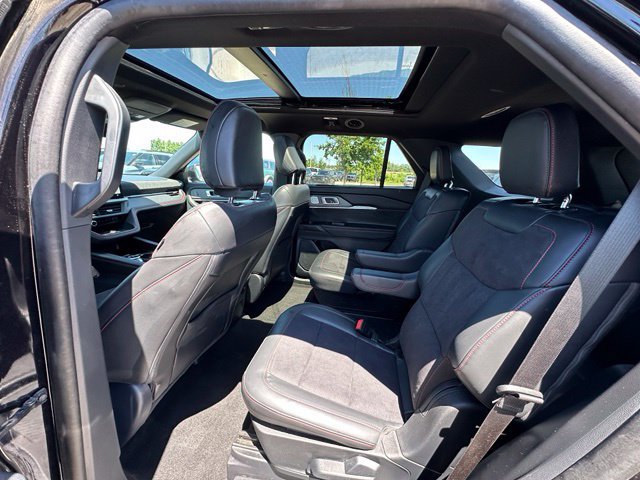 Certified 2025 Ford Explorer ST AWD/4WD image 21