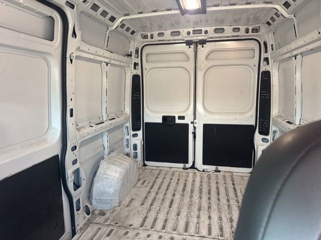 Used 2024 RAM ProMaster 2500 w/ Convenience Group FWD image 9