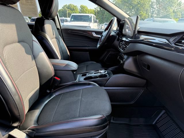 Certified 2023 Ford Escape ST-Line w/ Tech Pack #1 AWD/4WD image 24