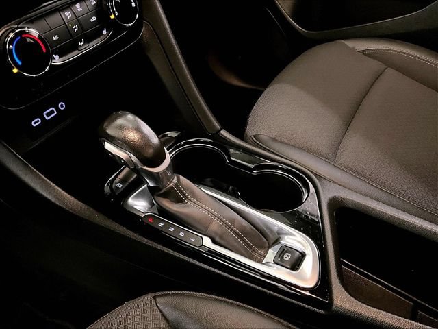 Used 2023 Buick Encore GX Preferred w/ Cold Weather Comfort Package FWD image 16