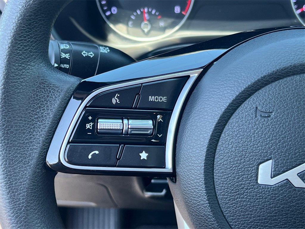 Used 2024 Kia Forte LXS image 24
