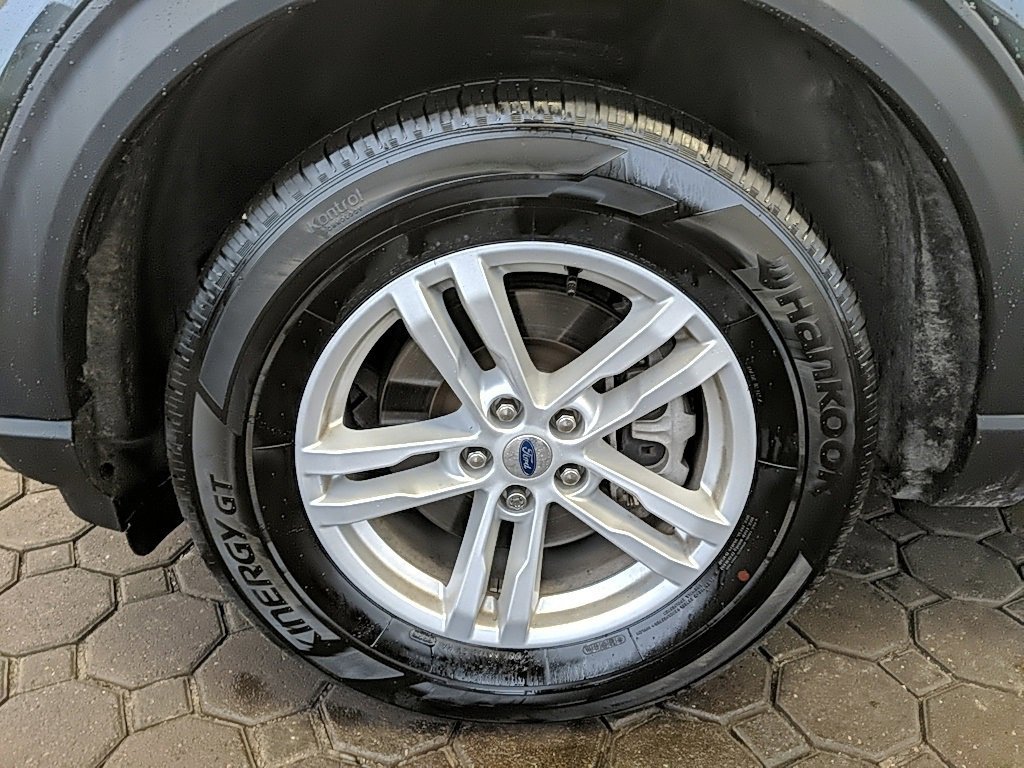 Certified 2023 Ford Explorer XLT w/ Equipment Group 202A image 13