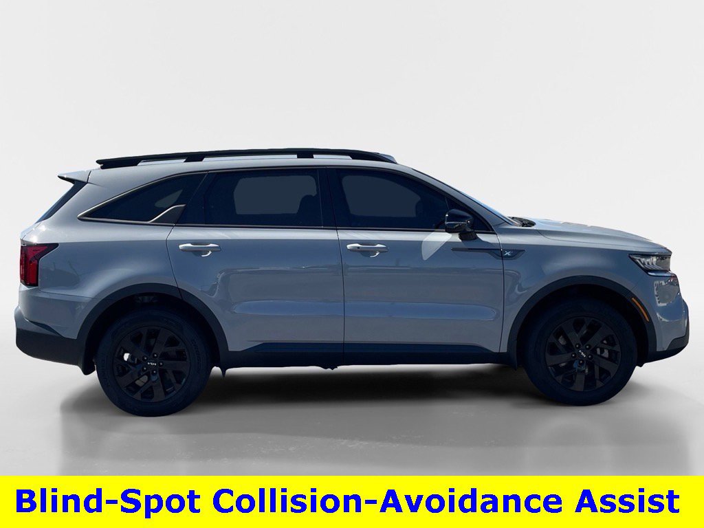 Used 2022 Kia Sorento S image 2