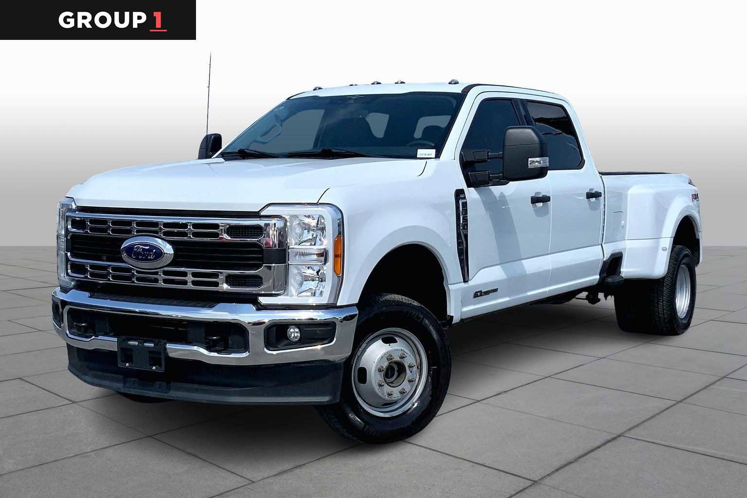 Certified 2023 Ford F350 XLT image 1