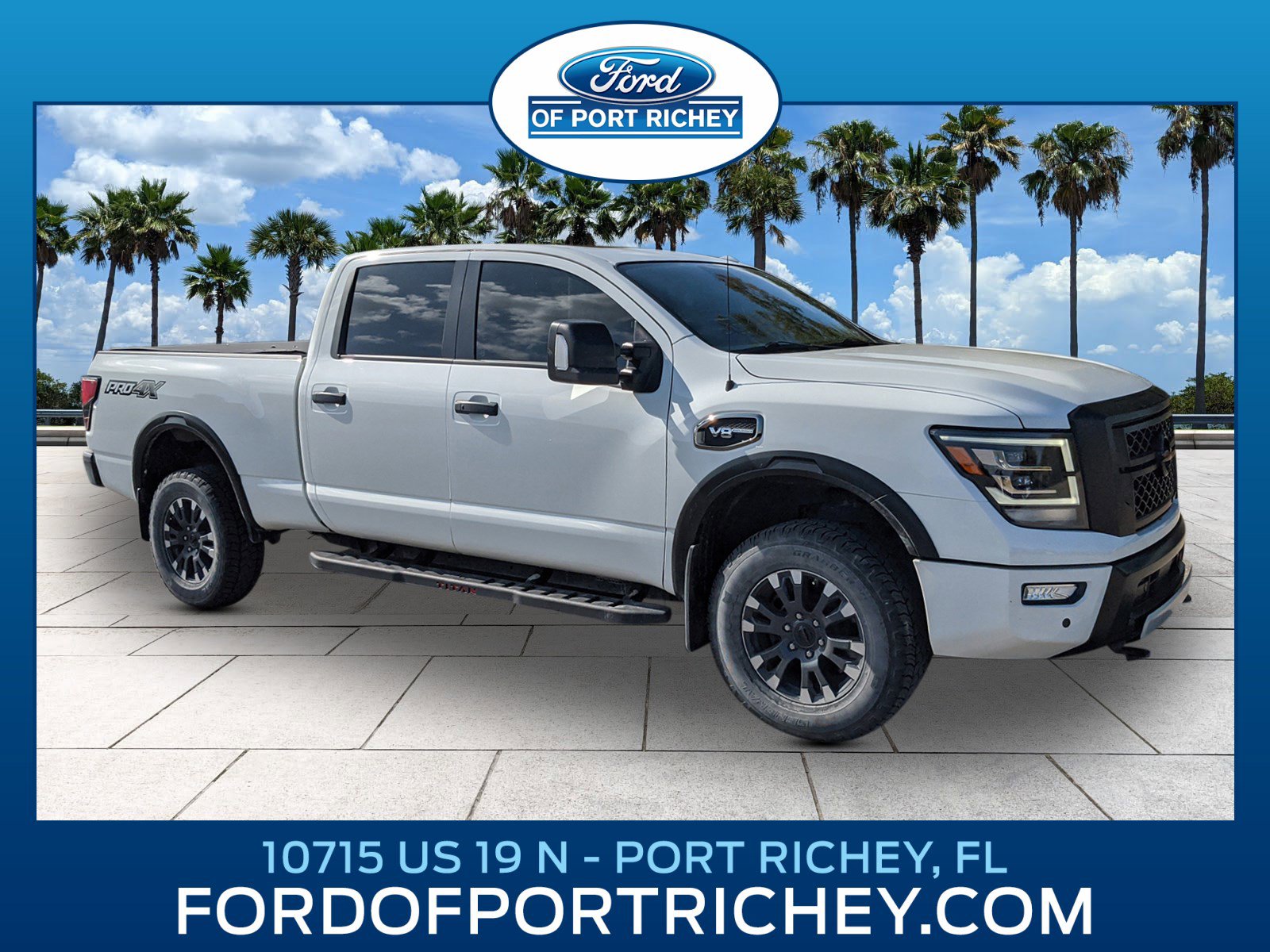 Used 2021 Nissan Titan PRO-4X w/ Pro-4x Convenience Package image 1