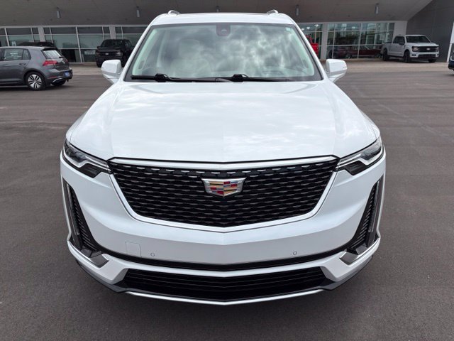 Used 2024 Cadillac XT6 Premium Luxury w/ Technology Package AWD/4WD image 11
