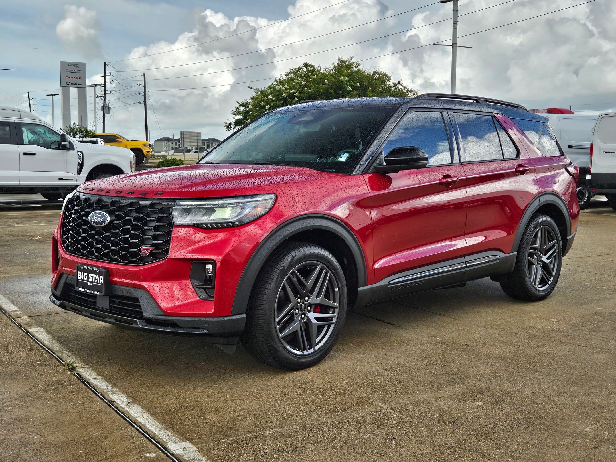 Certified 2025 Ford Explorer ST RWD image 10