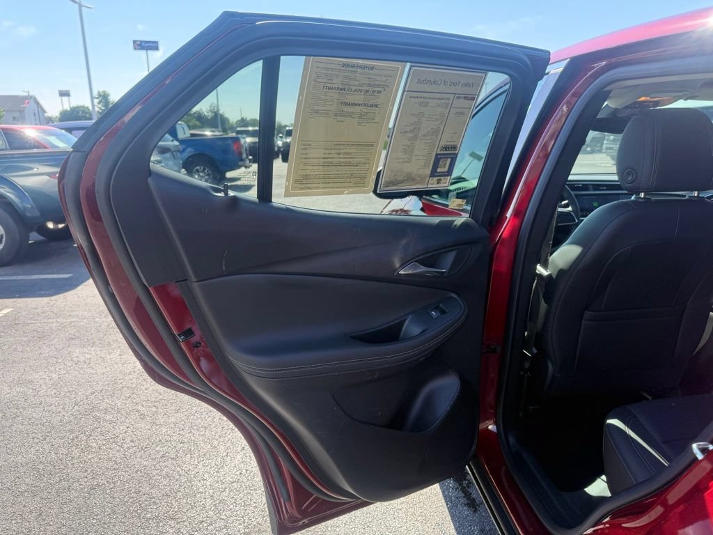 Used 2023 Buick Encore GX Preferred w/ Cold Weather Comfort Package FWD image 38