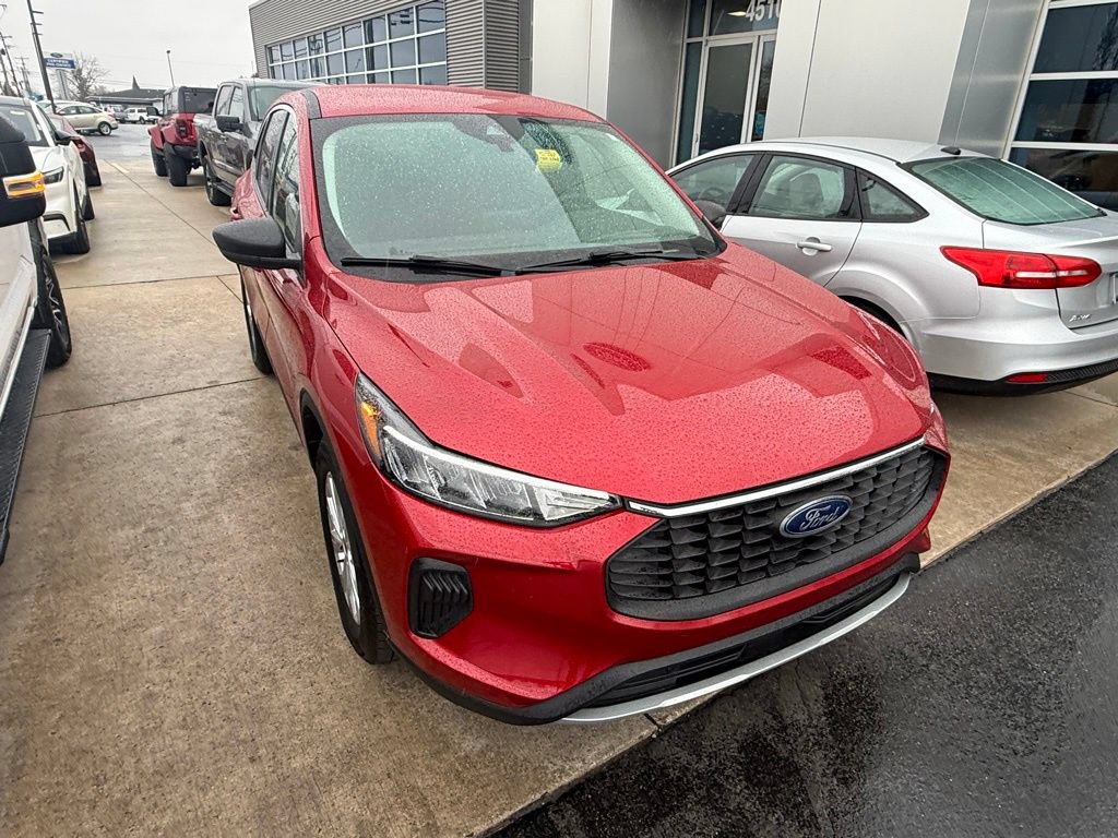 Certified 2023 Ford Escape ST-Line Select w/ Tech Pack #1 AWD/4WD image 6