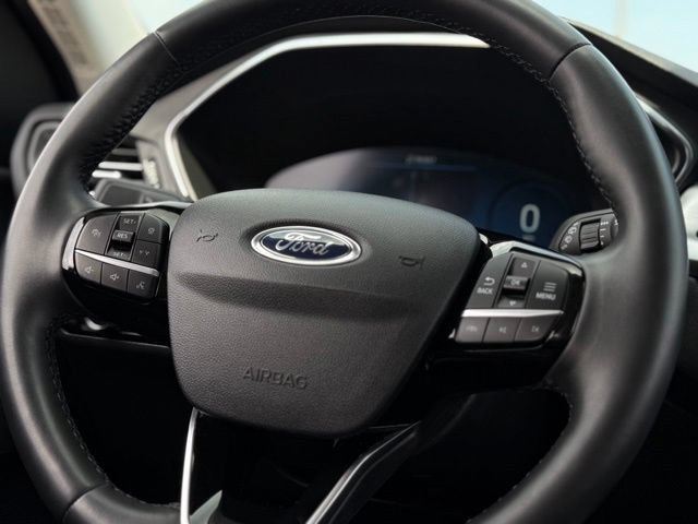 Certified 2024 Ford Escape Platinum AWD/4WD image 18