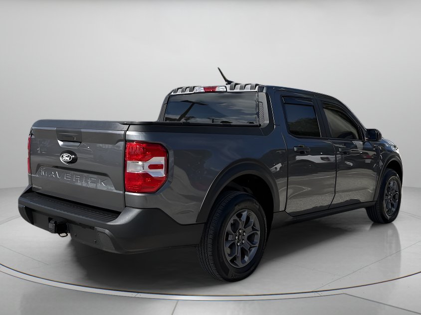 Certified 2025 Ford Maverick XLT FWD image 3