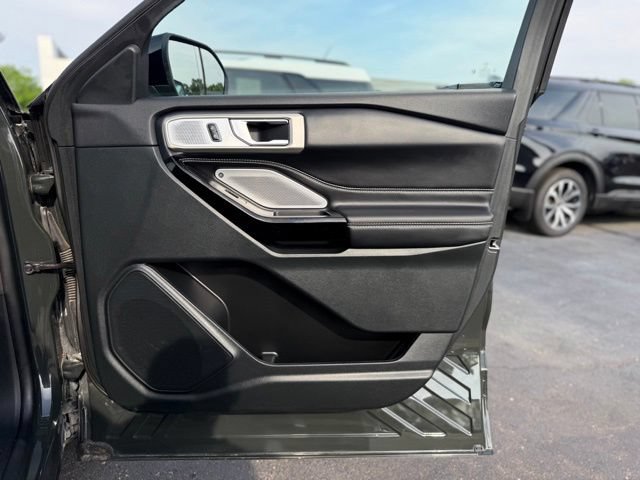 Certified 2023 Ford Explorer ST w/ Equipment Group 401A AWD/4WD image 18