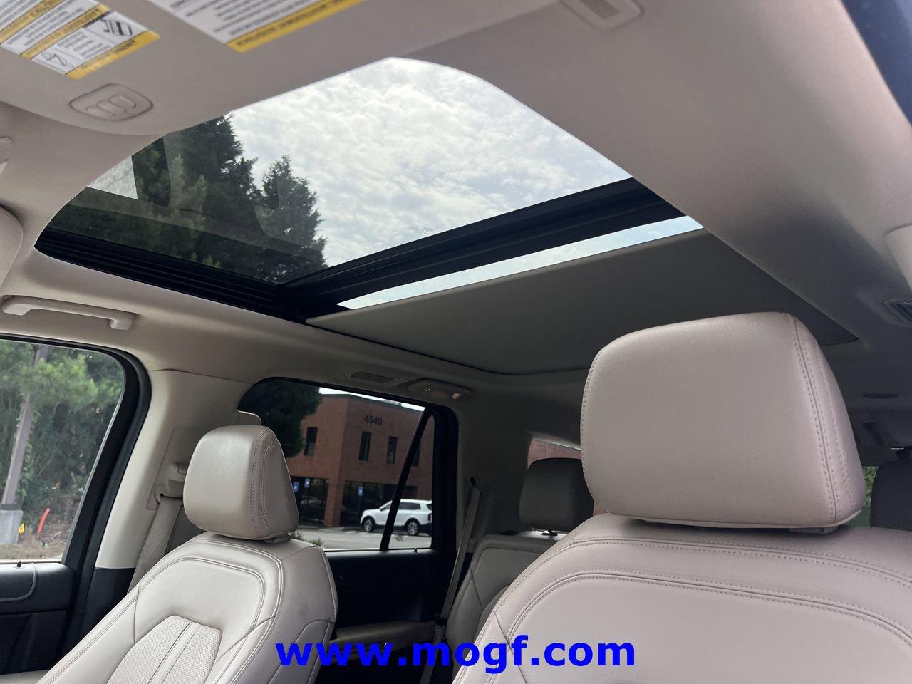 Certified 2024 Ford Expedition Limited AWD/4WD image 16