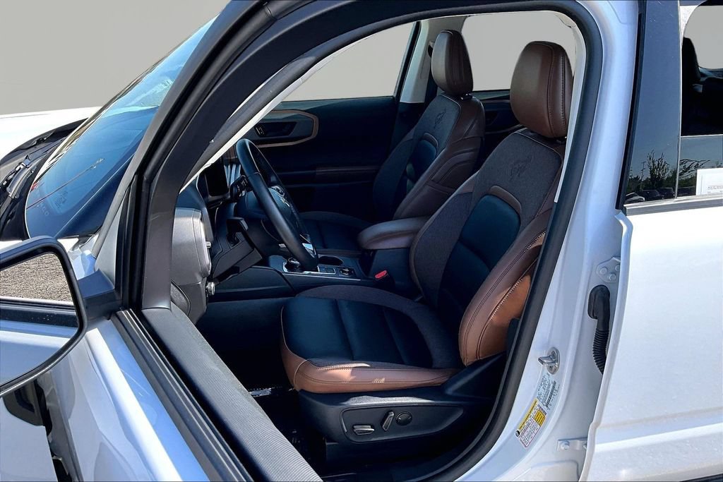 Certified 2025 Ford Bronco Sport Outer Banks w/ Outer Banks Tech Package+ AWD/4WD image 25