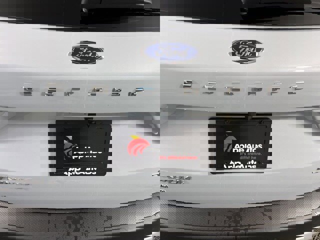 Certified 2025 Ford Escape Platinum image 10