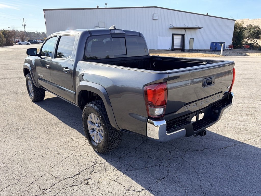 Used 2019 Toyota Tacoma SR5 image 2