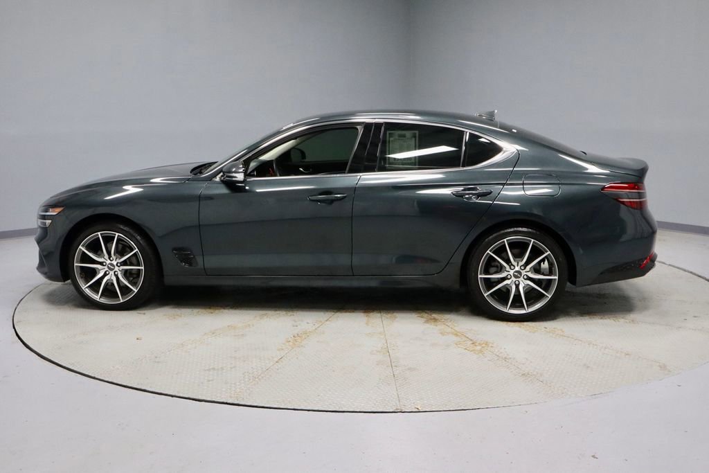 Used 2023 Genesis G70 2.0T image 2