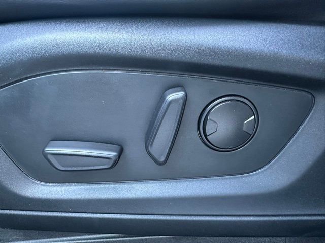 Certified 2022 Ford Explorer XLT w/ Equipment Group 202A image 28