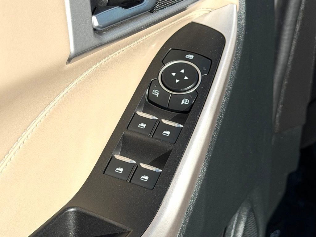 Certified 2023 Ford Explorer XLT w/ Equipment Group 202A image 15