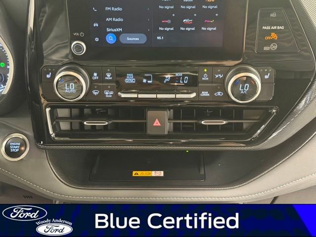 Used 2024 Toyota Highlander XSE FWD image 17