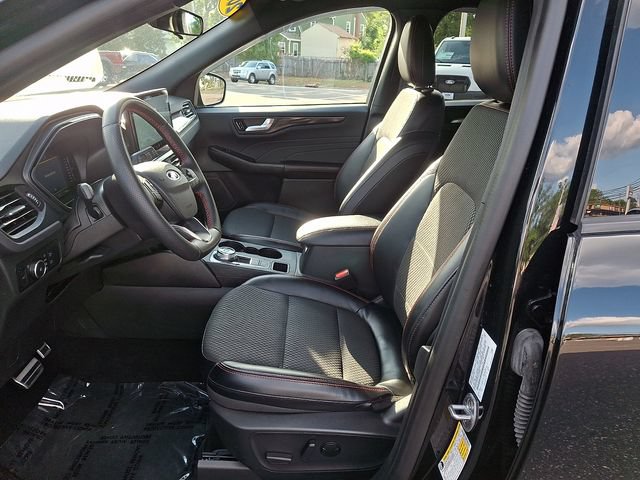 Certified 2024 Ford Escape ST-Line Select w/ Tech Pack #1 AWD/4WD image 13