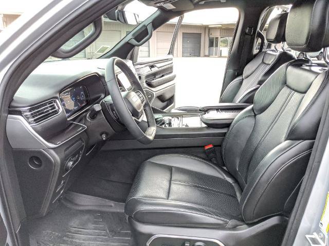 Used 2023 Jeep Wagoneer 4WD w/ Convenience Group I image 15