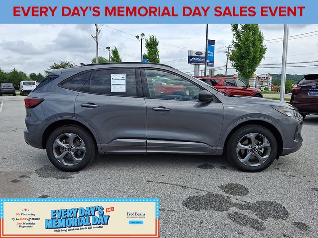Certified 2024 Ford Escape ST-Line AWD/4WD image 12