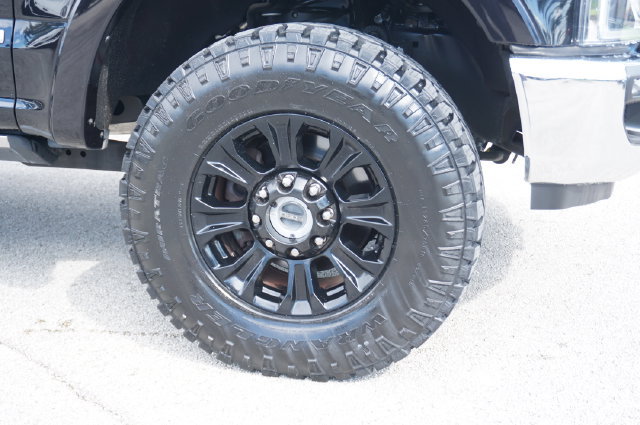 Certified 2021 Ford F250 Lariat w/ Tremor Off-Road Package AWD/4WD image 21