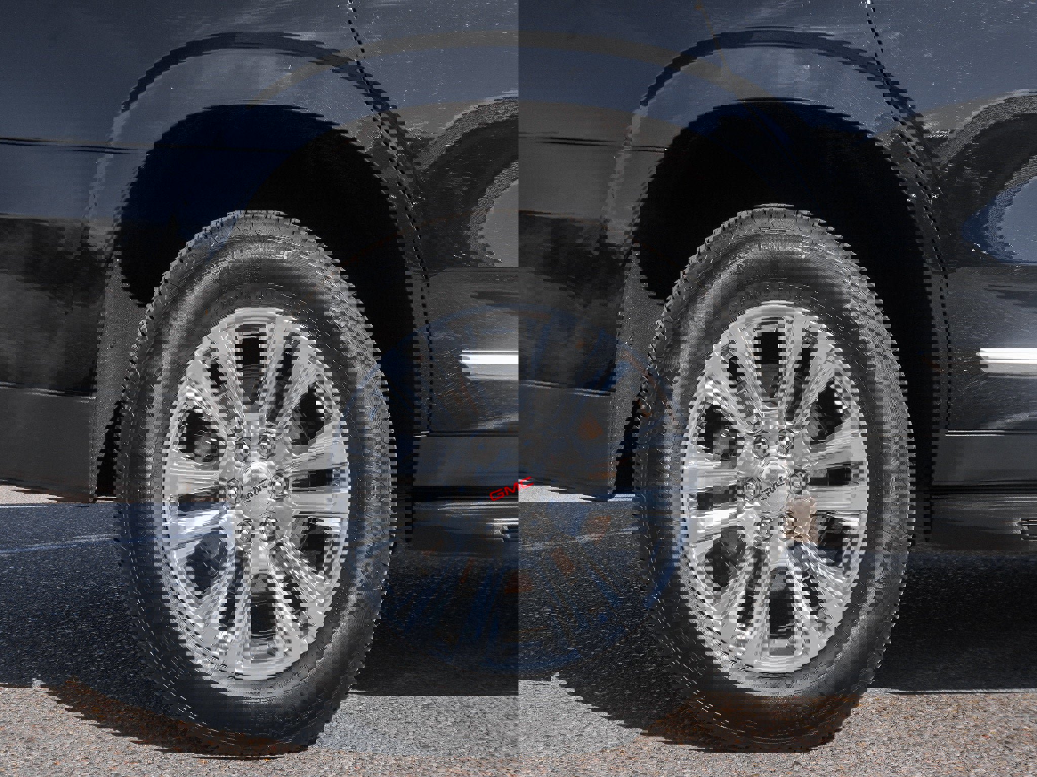 Used 2025 GMC Yukon Denali image 12