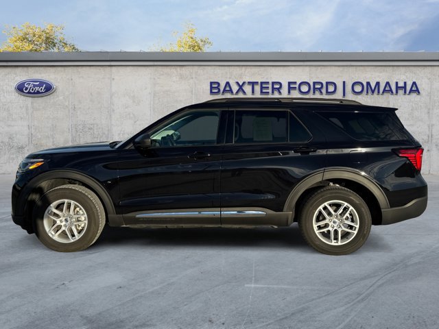 Certified 2025 Ford Explorer Active image 2