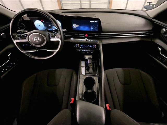 Used 2023 Hyundai Elantra SEL w/ Convenience Package FWD image 14