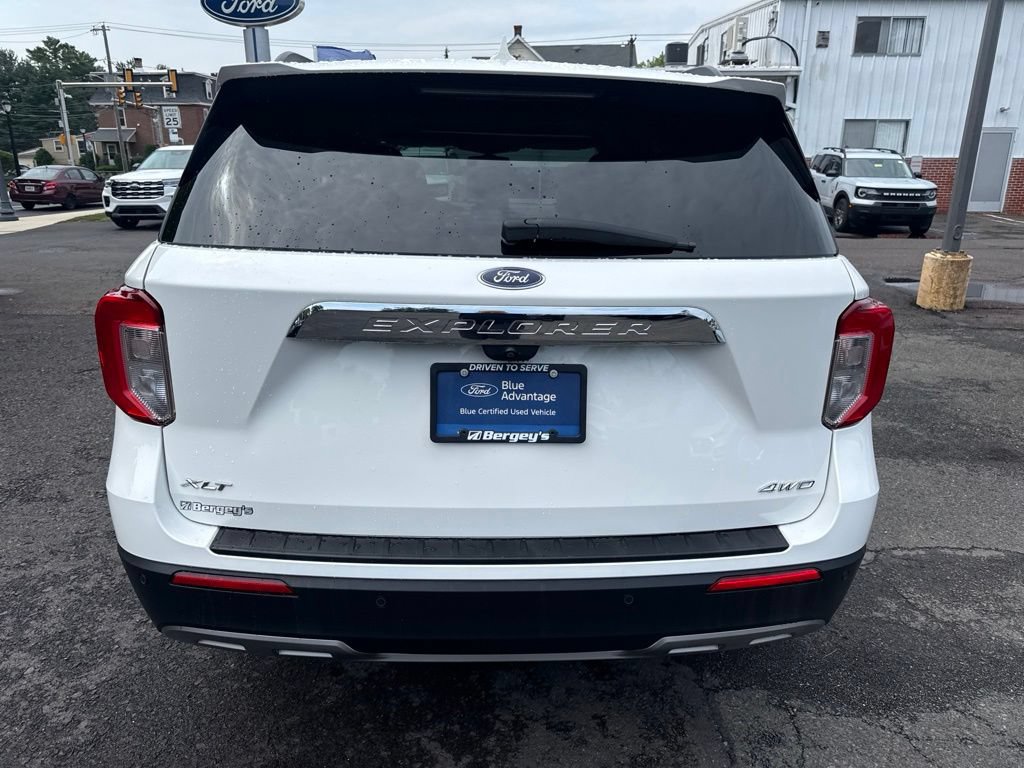 Certified 2022 Ford Explorer XLT w/ Equipment Group 202A AWD/4WD image 6