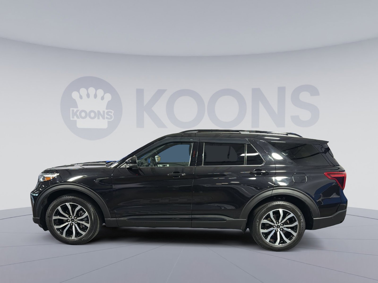 Certified 2020 Ford Explorer ST w/ Premium Technology Package AWD/4WD image 2