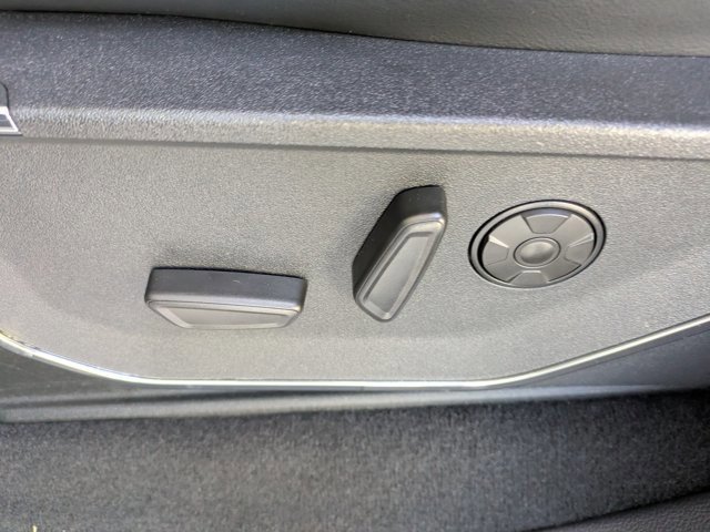 Certified 2024 Ford F350 Platinum w/ FX4 Off-Road Package image 20