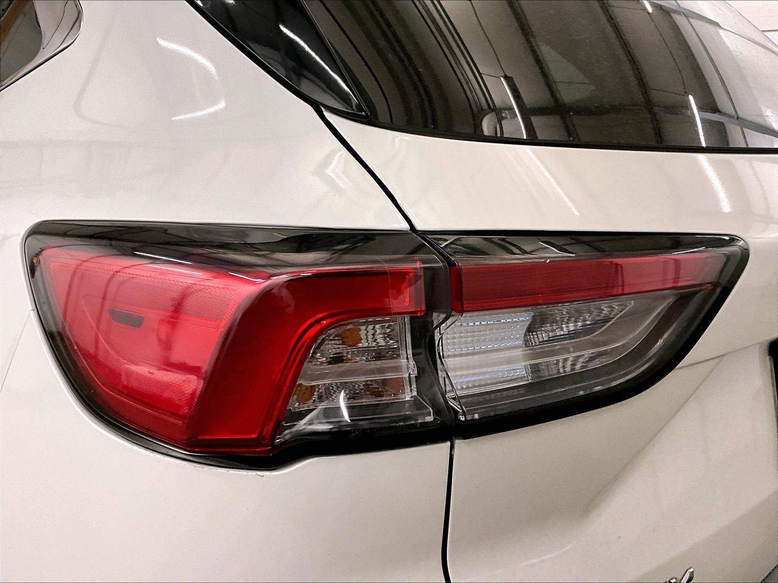 Certified 2020 Ford Escape Titanium w/ Titanium Premium Package 2.0 AWD/4WD image 28
