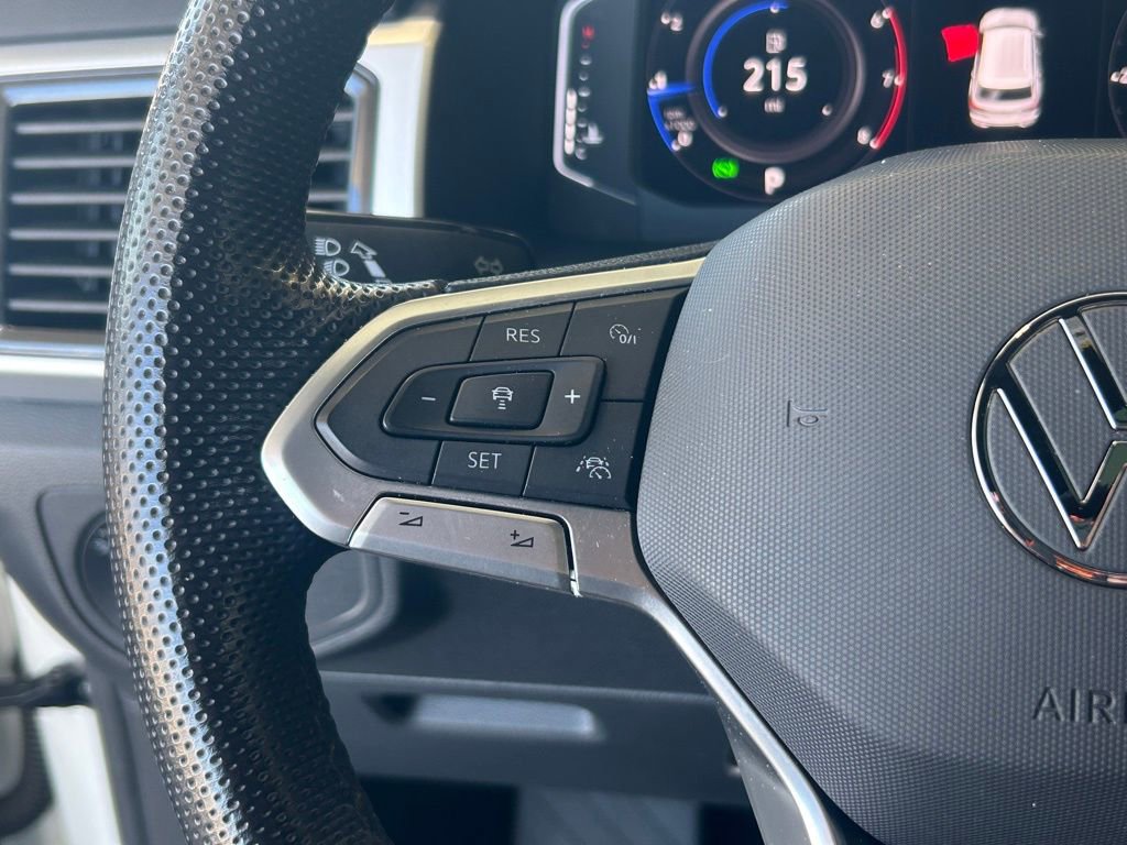 Used 2022 Volkswagen Atlas Cross Sport SEL Premium R-Line image 40