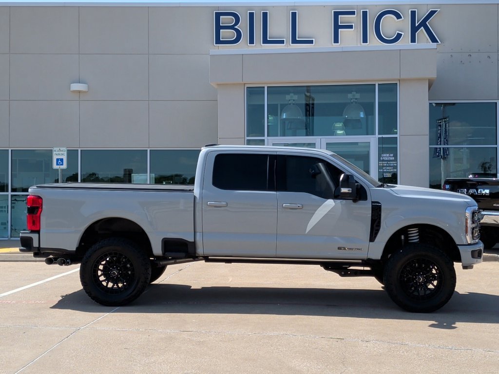 Certified 2025 Ford F250 Platinum AWD/4WD image 2