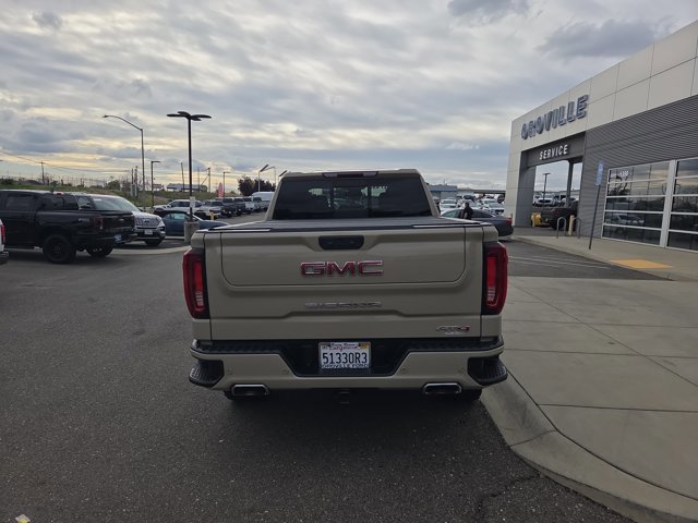 Used 2023 GMC Sierra 1500 AT4 w/ AT4 Preferred Package image 4