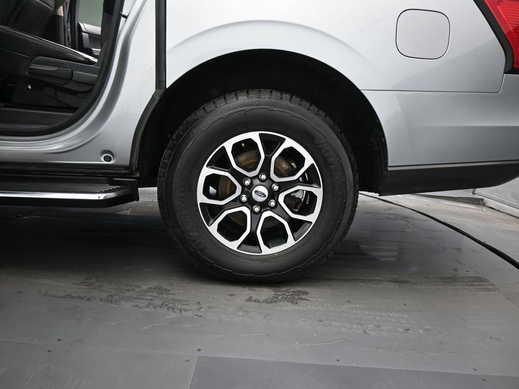 Certified 2023 Ford Expedition Max XLT image 52