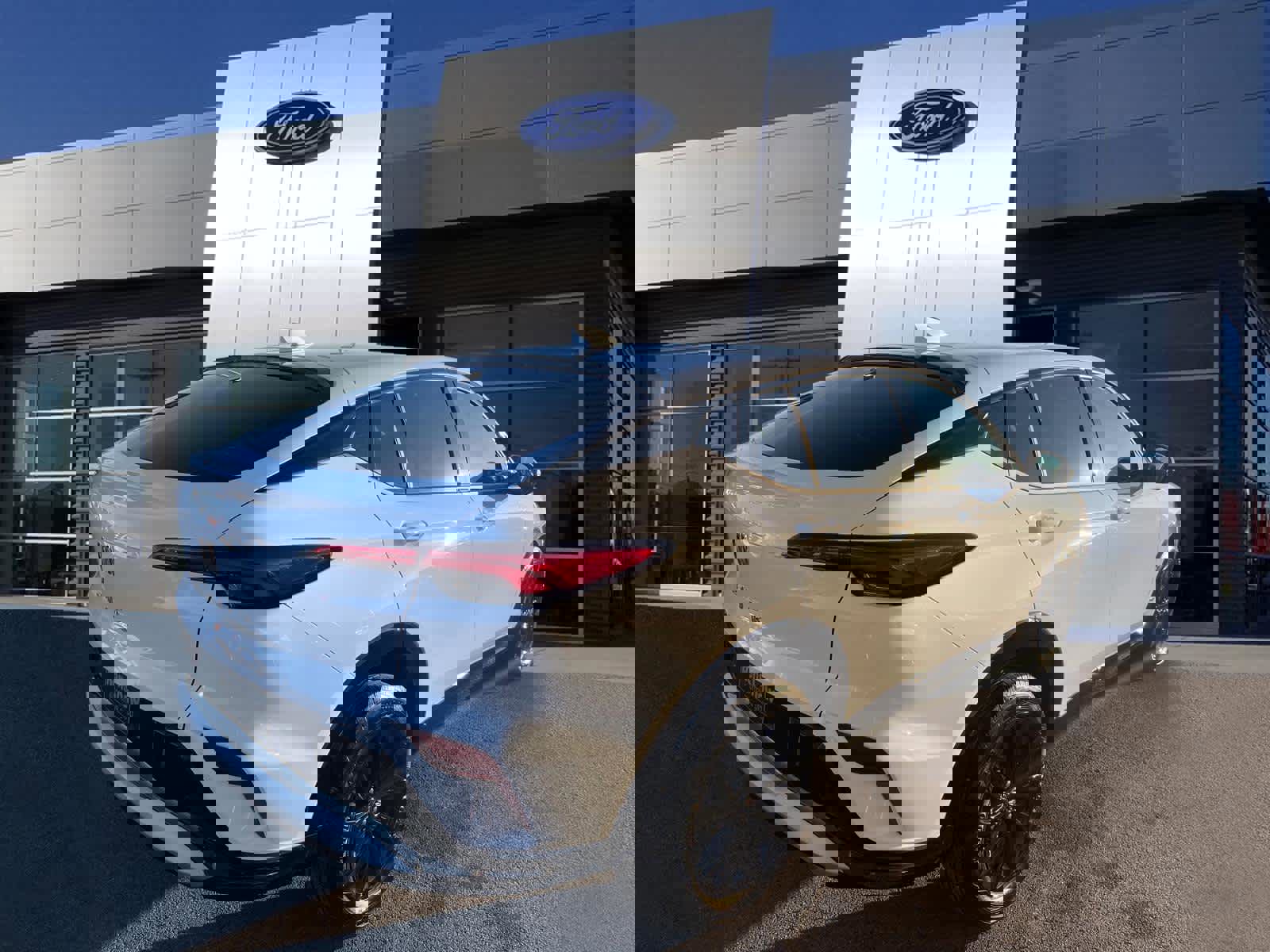 Used 2025 Buick Envista Sport Touring image 4