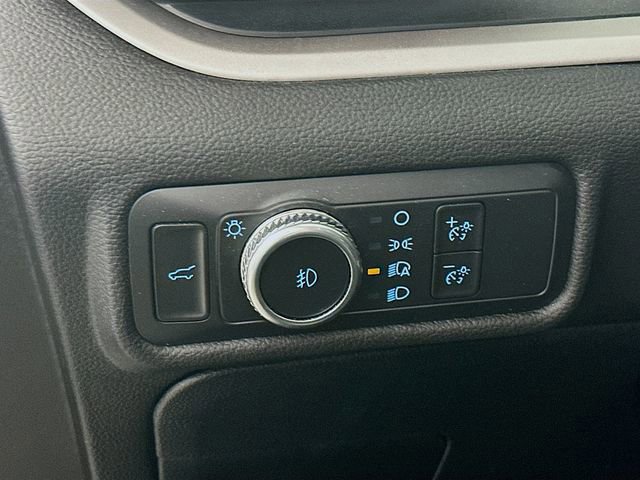 Certified 2022 Ford Explorer XLT w/ Equipment Group 202A image 15