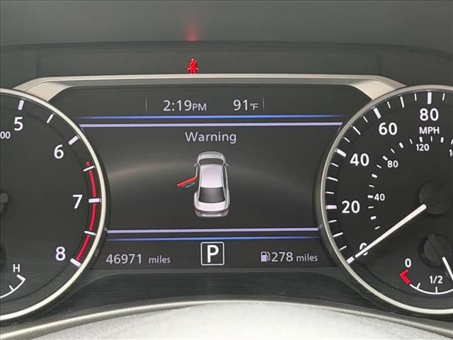 Used 2023 Nissan Sentra SR w/ SR Premium Package FWD image 19
