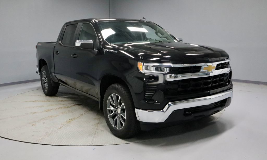 Used 2023 Chevrolet Silverado 1500 LT AWD/4WD image 1